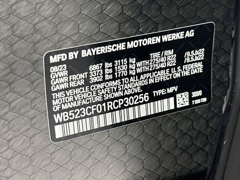 Used 2024 BMW iX xDrive50 w/ Premium Package AWD/4WD image 32