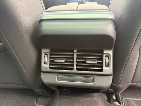 Used 2021 Land Rover Range Rover Evoque SE image 34