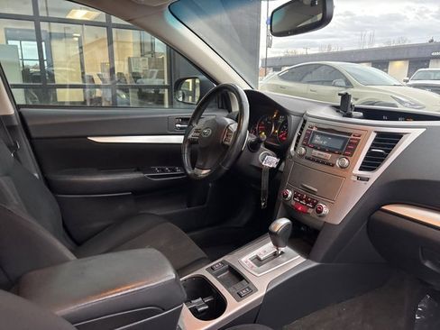 Used 2013 Subaru Legacy 2.5i Premium w/ All-Weather Pkg image 9