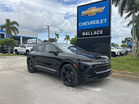 New 2025 Chevrolet Equinox EV RS image 1