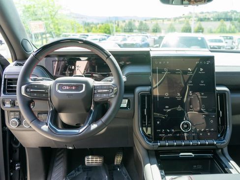 New 2026 GMC Yukon XL AT4 Ultimate AWD/4WD image 18