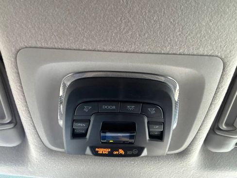 Used 2026 Toyota Corolla Cross XLE w/ Convenience Package FWD image 17