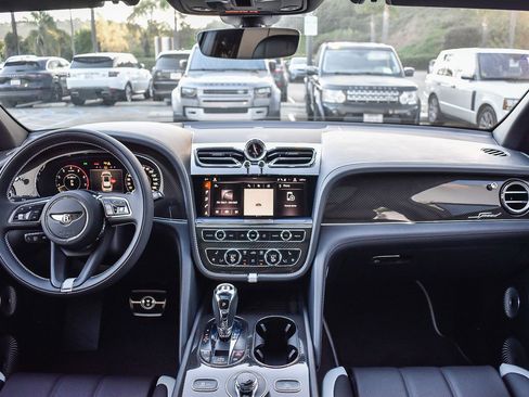 New 2026 Bentley Bentayga Speed image 4