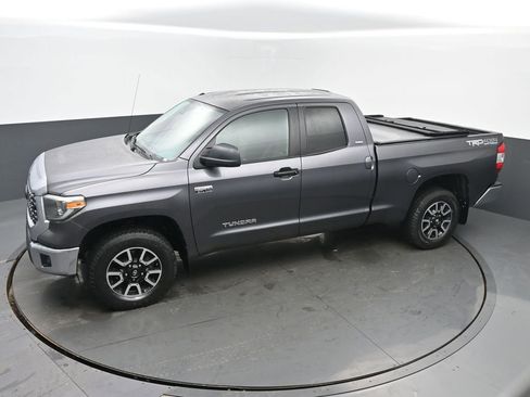 Used 2018 Toyota Tundra SR5 w/ TRD Off Road Package image 42