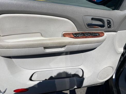 Used 2008 Chevrolet Avalanche LT w/ LT Preferred Equipment Group image 13