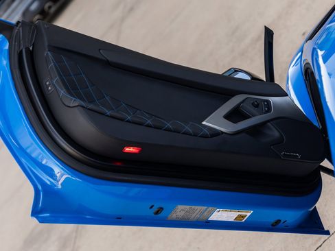 Used 2018 Lamborghini Aventador S image 24