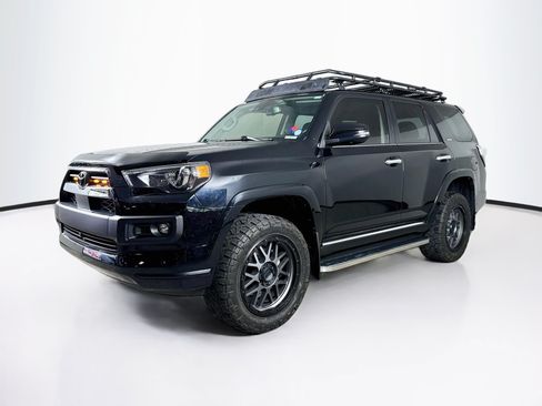 Used 2022 Toyota 4Runner Limited AWD/4WD image 4