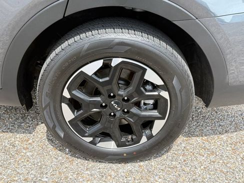 Used 2024 Kia Sorento S AWD/4WD image 8