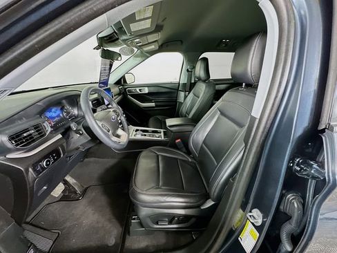 Certified 2023 Ford Explorer XLT w/ Equipment Group 202A image 29