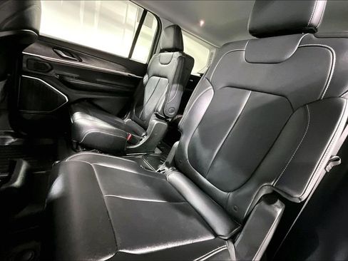 Used 2022 Jeep Grand Cherokee L Limited image 35