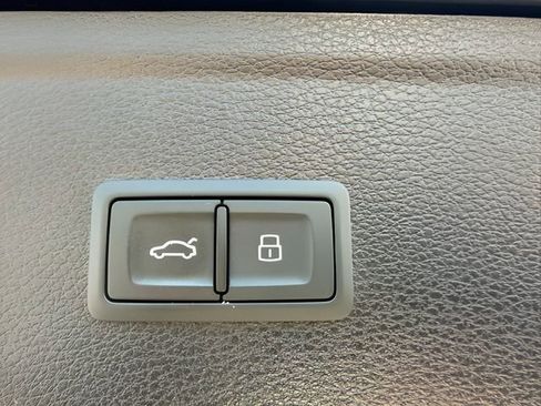 Used 2019 Audi Q5 2.0T Premium Plus w/ Premium Plus Package AWD/4WD image 10