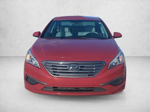 Used 2016 Hyundai Sonata SE image 2
