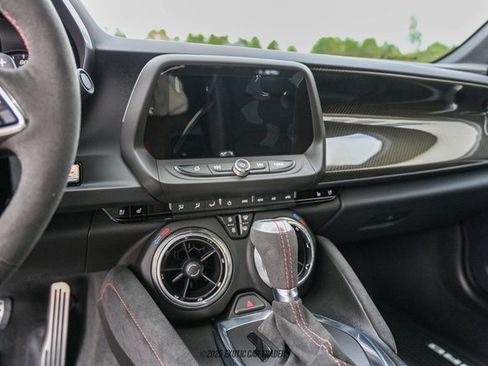 Used 2024 Chevrolet Camaro ZL1 image 40