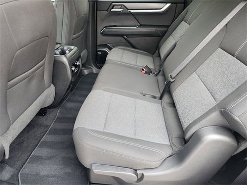 Used 2025 GMC Acadia Elevation image 30