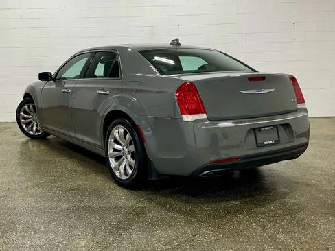 Used 2018 Chrysler 300 Limited w/ Safetytec Plus Group image 3