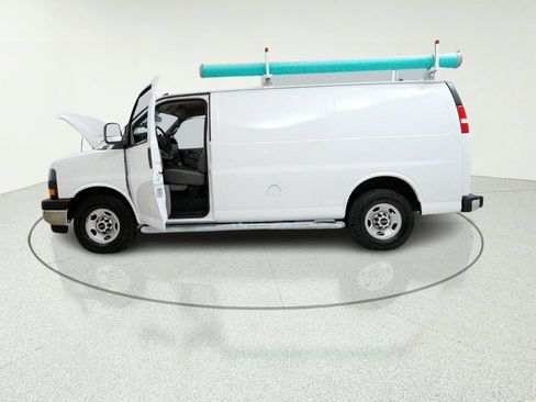 Used 2020 GMC Savana 2500 w/ Driver Convenience Package RWD image 11