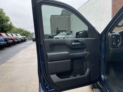 Used 2019 Chevrolet Silverado 1500 Custom w/ Custom Value Package image 30