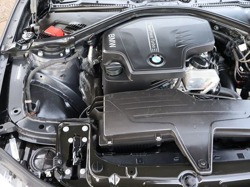 Used 2014 BMW 320i xDrive Sedan image 38