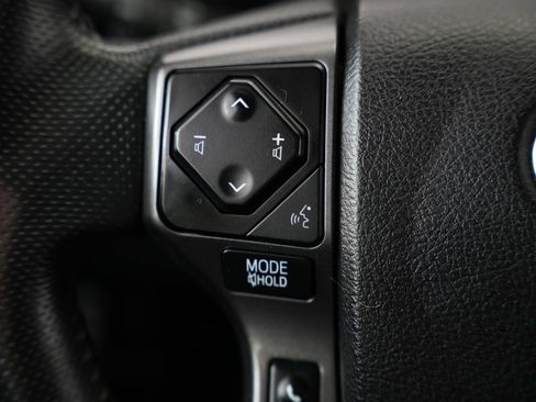 Used 2021 Toyota Tacoma TRD Sport image 12