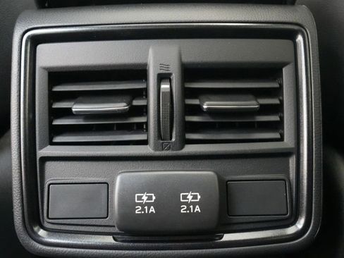 Used 2025 Subaru Forester Wilderness image 31