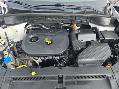 Used 2017 Hyundai Tucson SE w/ SE Popular Package 02 AWD/4WD image 9
