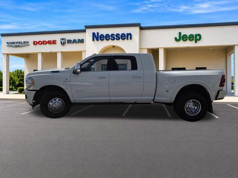 Used 2024 RAM 3500 Limited w/ Safety Group AWD/4WD image 4