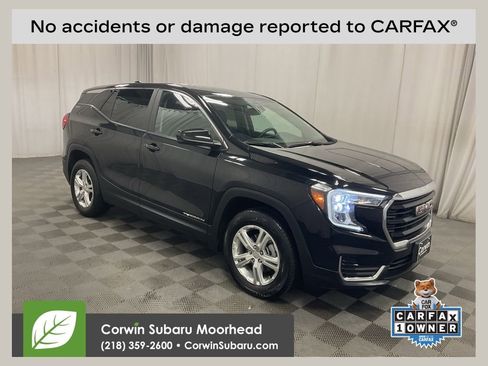 Used 2024 GMC Terrain SLE image 1