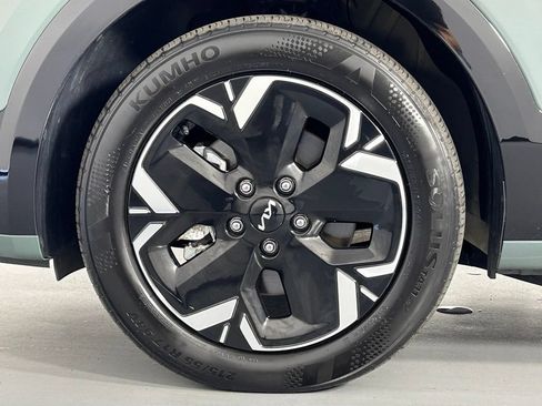 Used 2024 Kia Niro Wind w/ Wind Preserve Package FWD image 36