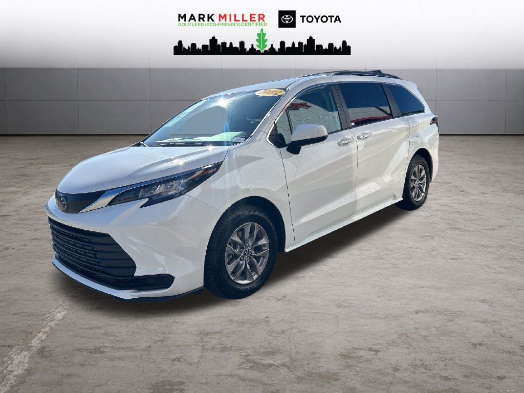 Certified 2022 Toyota Sienna LE FWD 360° Tour