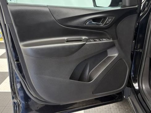 Used 2022 Chevrolet Equinox LT AWD/4WD image 14