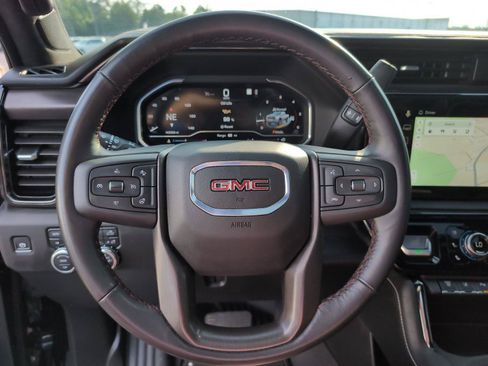 Used 2025 GMC Sierra 2500 AT4X AWD/4WD image 29