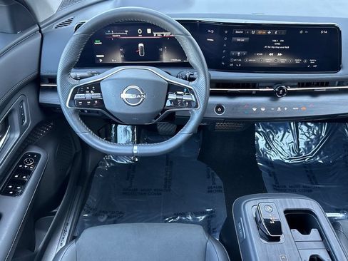 Used 2024 Nissan Ariya AWD image 13