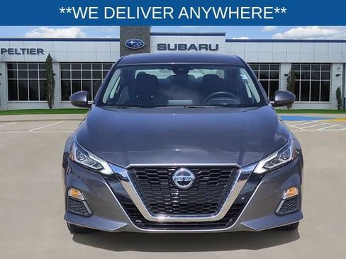 Used 2022 Nissan Altima 2.5 SV image 2
