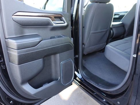 Used 2023 GMC Sierra 1500 Elevation image 12