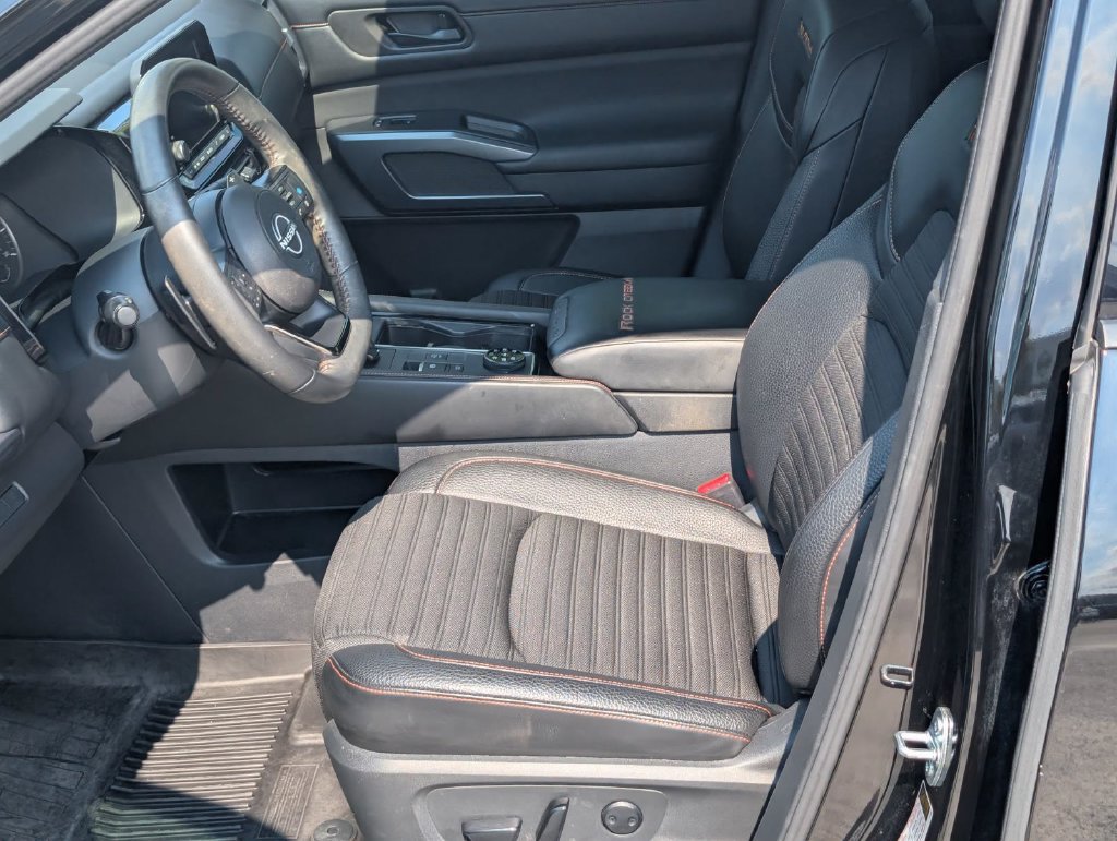 Used 2024 Nissan Pathfinder Rock Creek AWD/4WD image 17