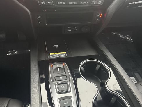 Used 2025 Honda Passport Black Edition image 24