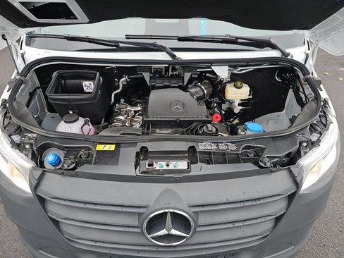New 2025 Mercedes-Benz Sprinter 2500 image 10
