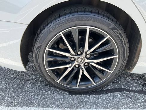Used 2024 Toyota Camry SE FWD image 13