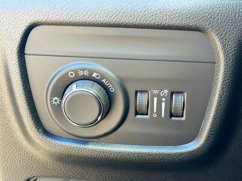New 2025 Jeep Grand Cherokee L Altitude AWD/4WD image 35