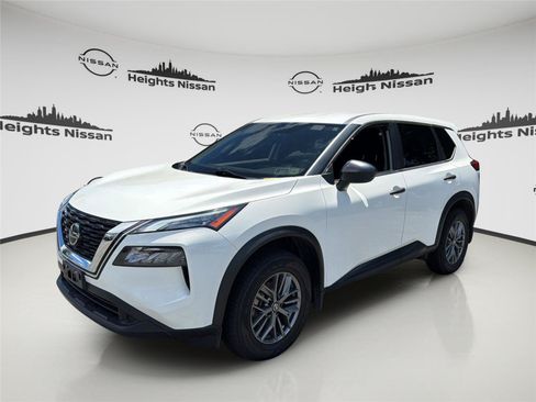 Used 2021 Nissan Rogue S AWD/4WD image 1