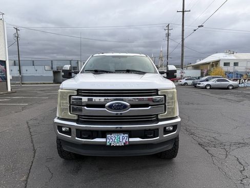 Used 2017 Ford F350 Lariat w/ Chrome Package image 8