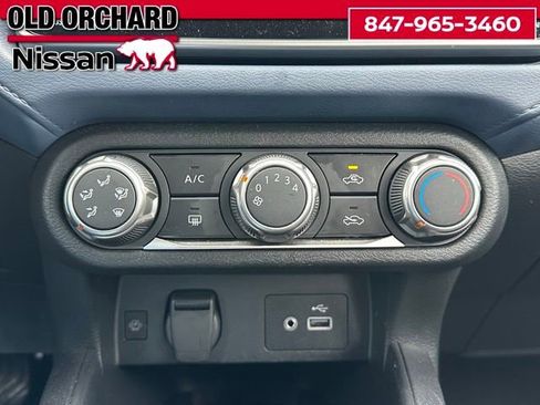 Used 2024 Nissan Versa SV image 18