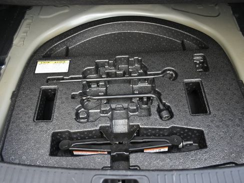 Used 2020 Toyota Corolla SE image 37