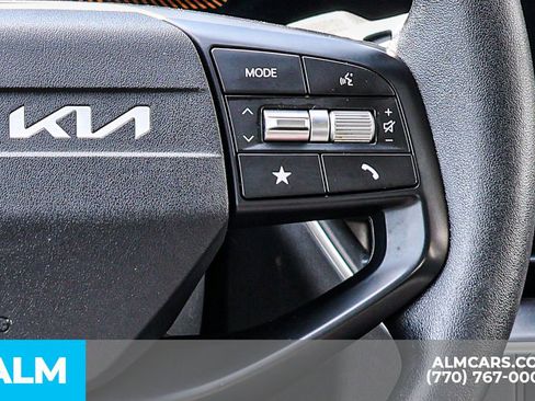 Used 2025 Kia K4 FWD image 34