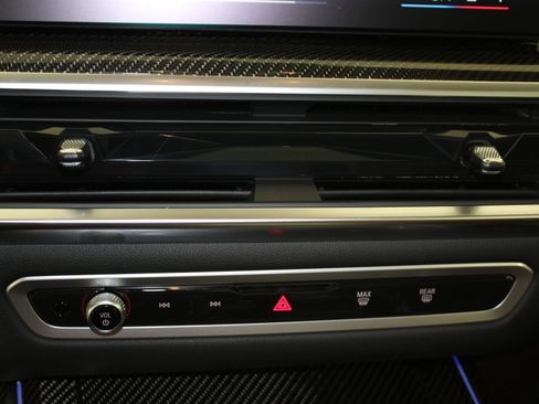 New 2026 BMW X7 M60i image 26