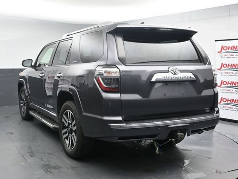 Used 2020 Toyota 4Runner Limited AWD/4WD image 6