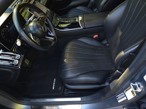 Used 2023 Mercedes-Benz S 500 4MATIC image 12