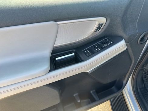 Used 2025 Ford Expedition Max Active AWD/4WD image 9