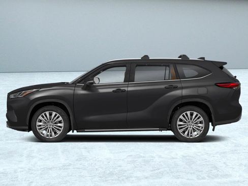 New 2026 Toyota Highlander Platinum image 3