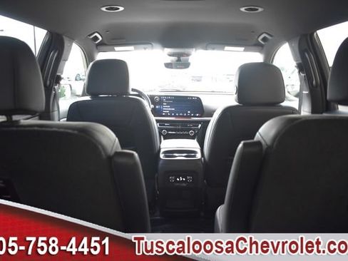 Certified 2026 Chevrolet Traverse Z71 w/ Driver Confidence Package AWD/4WD image 13